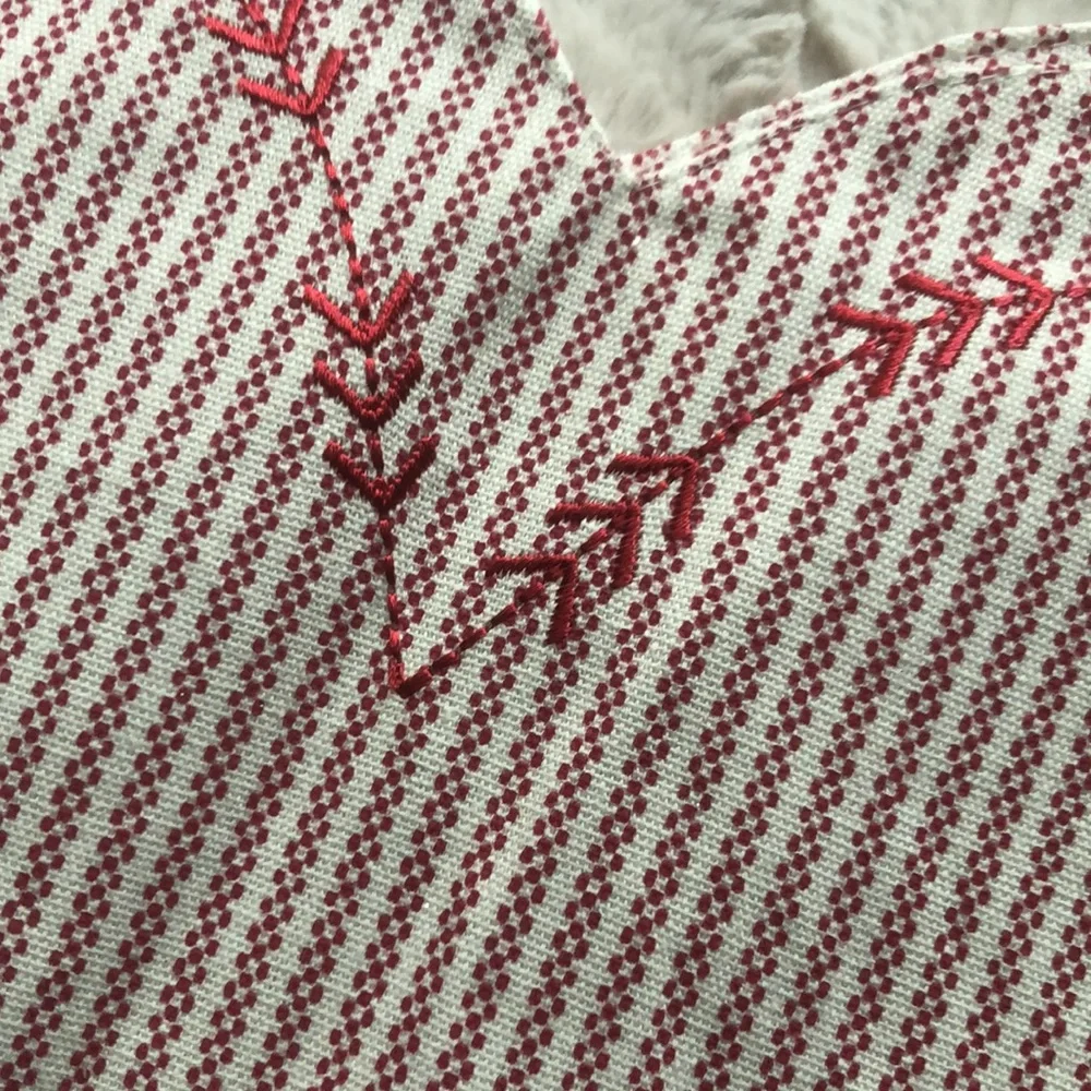 Cupcakes & Cashmere Red Striped Heart Shaped Placemats